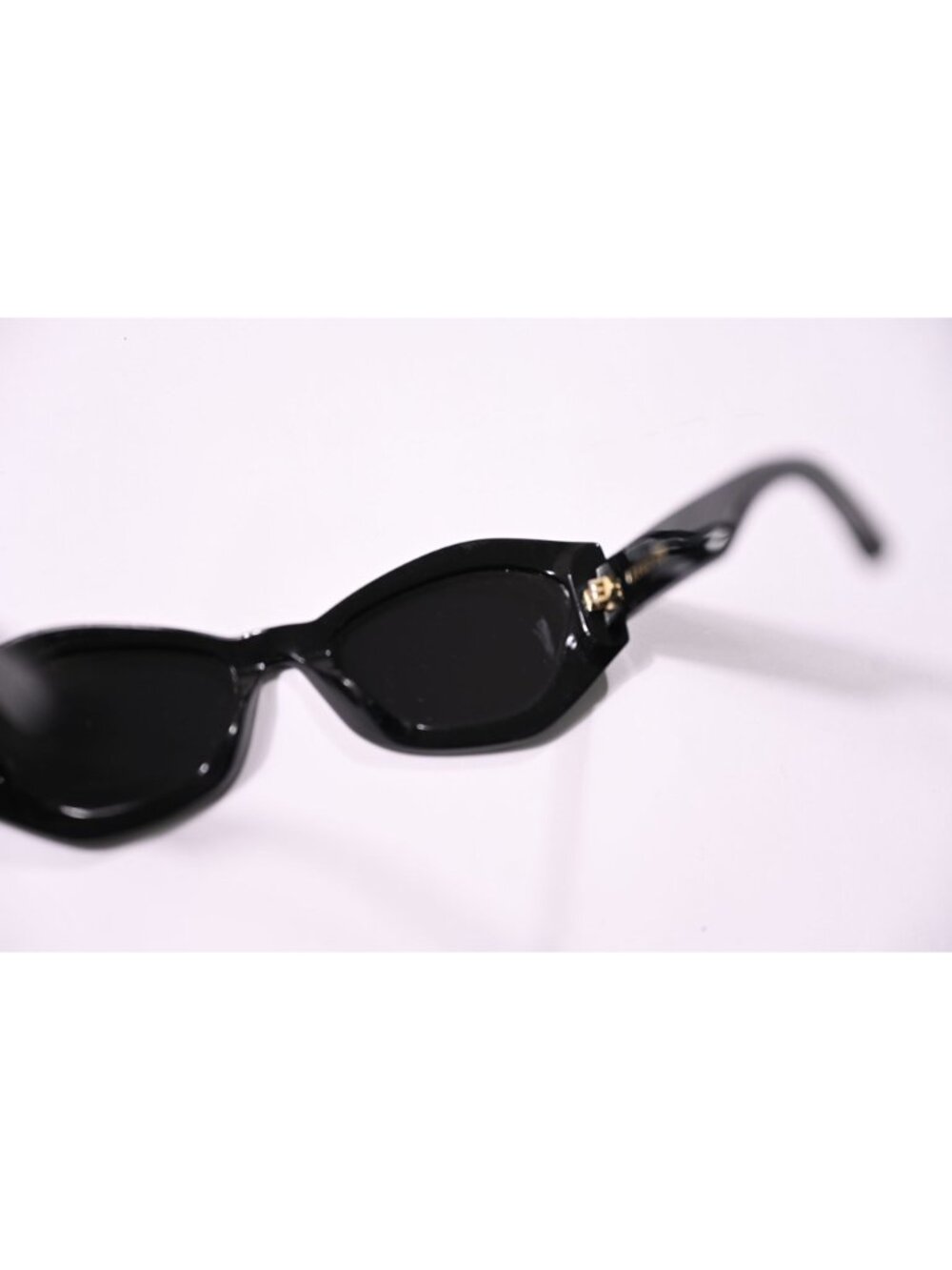 Dior DiorSignature B1U Butterfly Sunglasses in Black - Picture 7 of 12